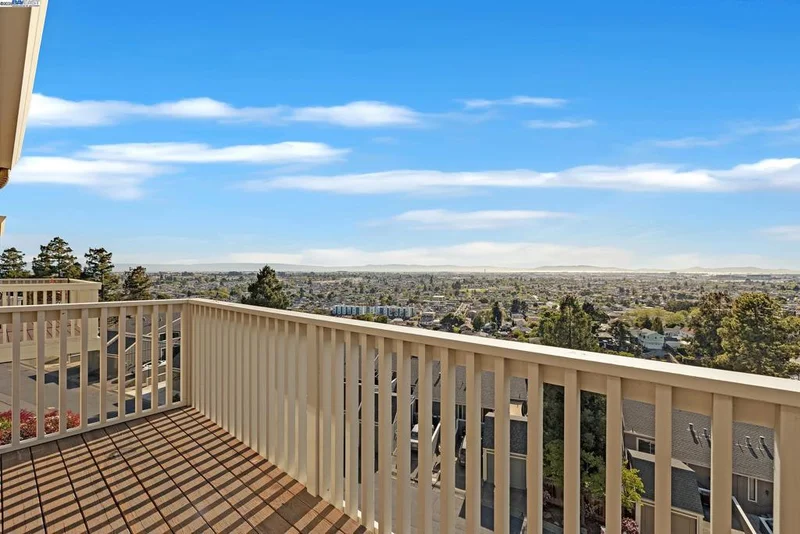 55 Anair Way, Oakland, CA 94605