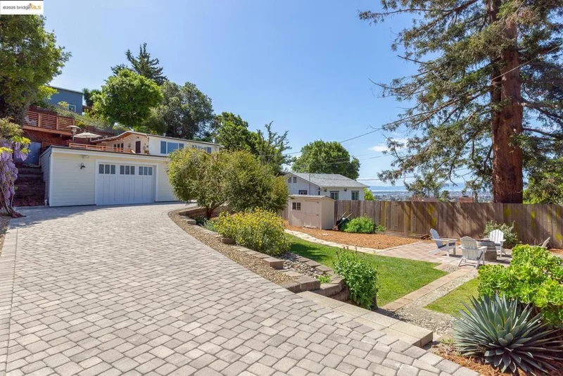 4186 Maple Ave, Oakland, CA 94602