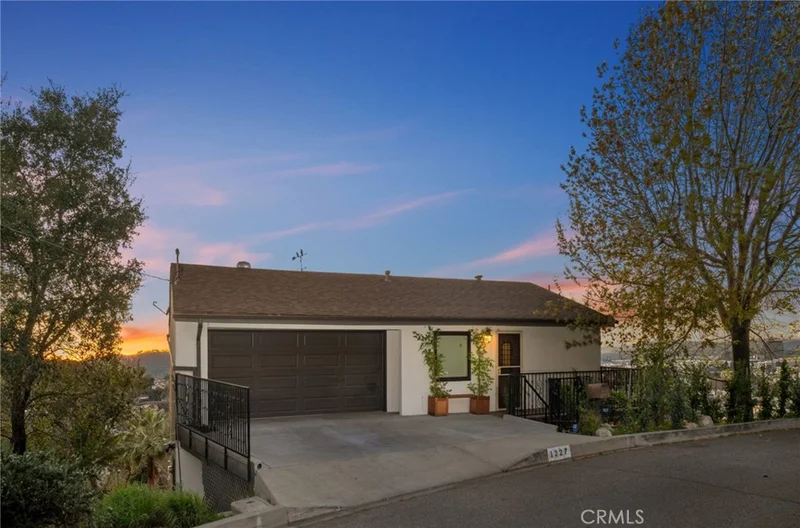 1227 Corona Drive, Glendale, CA 91205