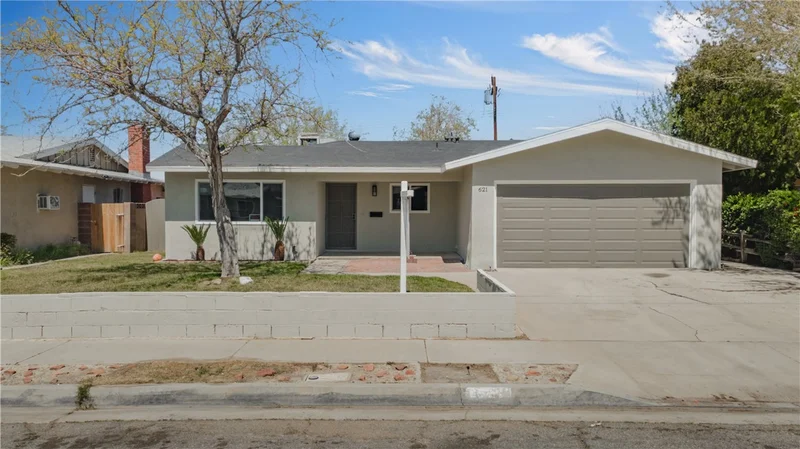 621 E Pondera Street, Lancaster, CA 93535
