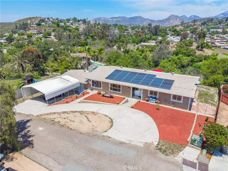 8861 1/2 Los Coches Road, Lakeside, CA 92040