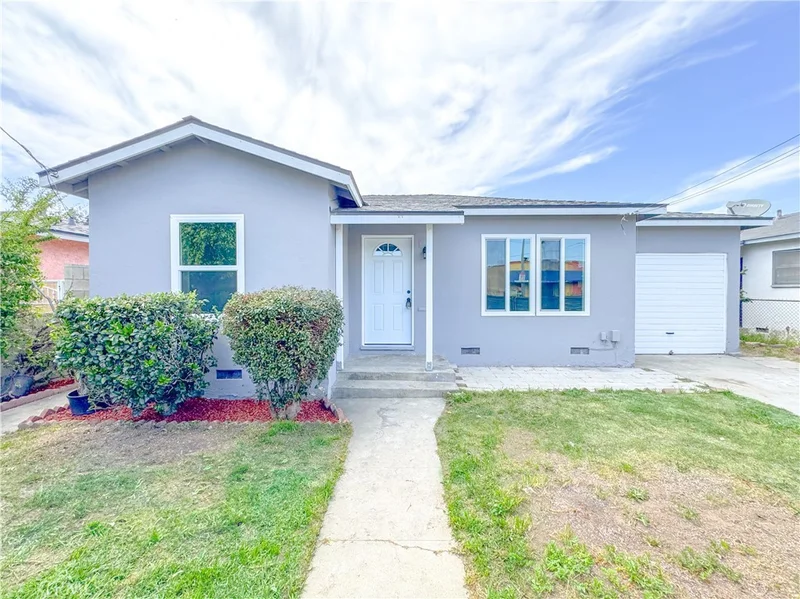 1123 Sanford Avenue, Wilmington, CA 90744