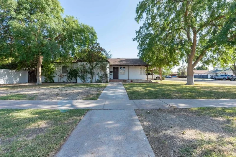 236 W 7th St, Holtville, CA 92250