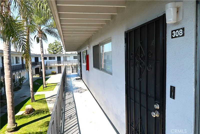 5530 Ackerfield Avenue 308, Long Beach, CA 90805