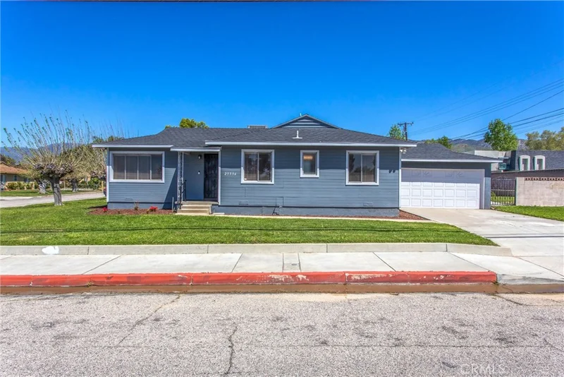 25556 Lynwood Drive, San Bernardino, CA 92404