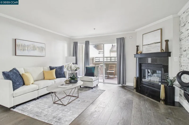 2550 Oak Rd 111, Walnut Creek, CA 94597