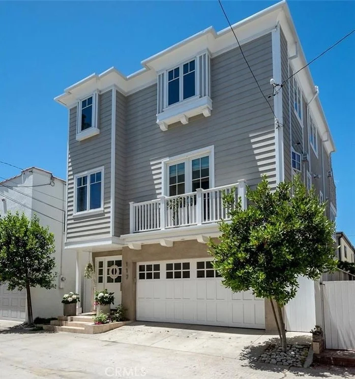 117 Crest Drive, Manhattan Beach, CA 90266