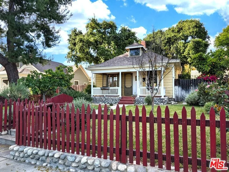 227 E Lemon Avenue, Monrovia, CA 91016