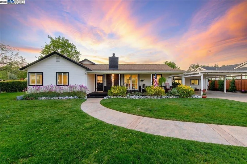 1027 Rose Ave, Pleasanton, CA 94566