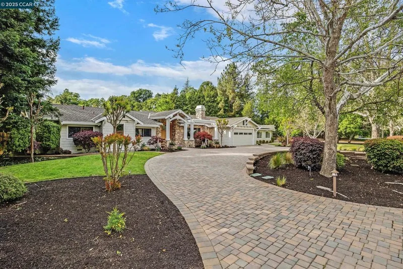 910 El Rincon Rd, Danville, CA 94526
