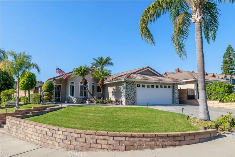260 S Brookside Court, Anaheim Hills, CA 92808