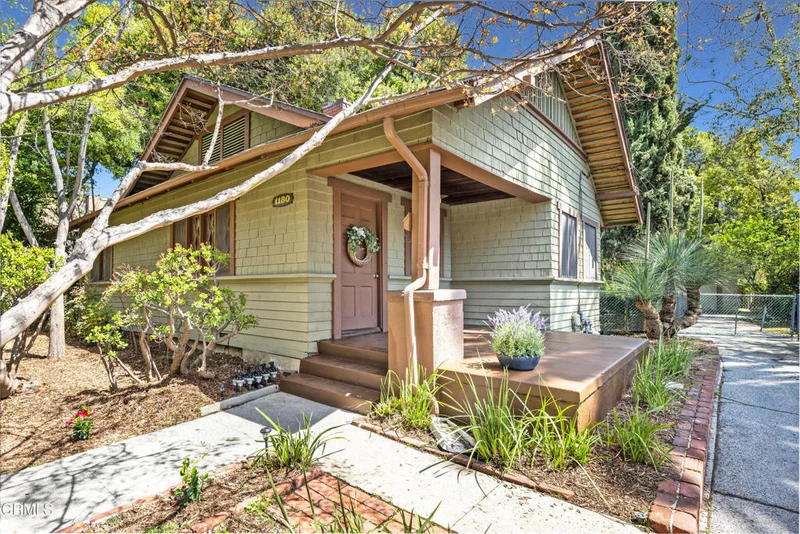 1180 N Catalina Avenue, Pasadena, CA 91104