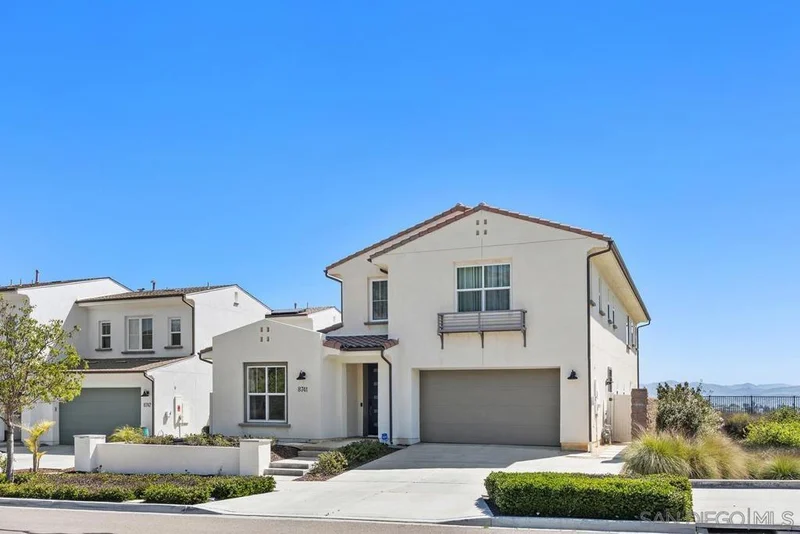 8741 Weston Rd., Santee, CA 92071