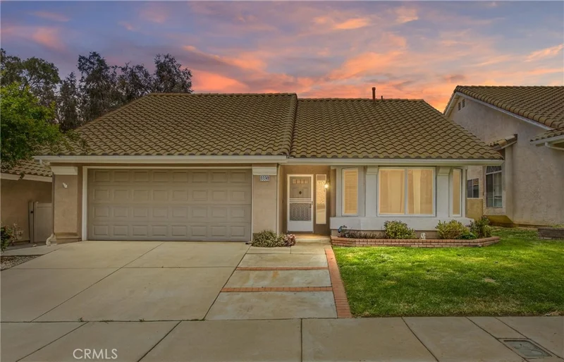 883 Riviera Avenue, Banning, CA 92220