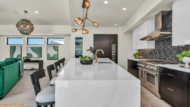124 Obsidian Loop S, Palm Springs, CA 92264