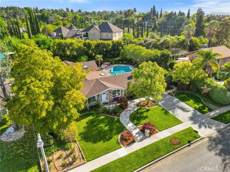 118 Anita Court, Redlands, CA 92373