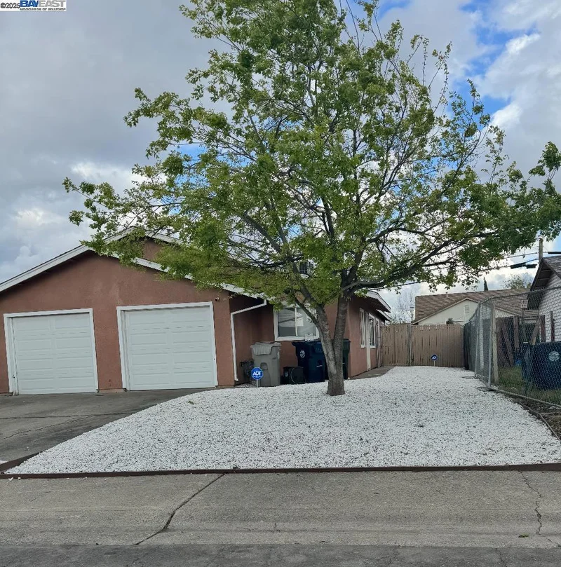 7701 Lytle St, Sacramento, CA 95832