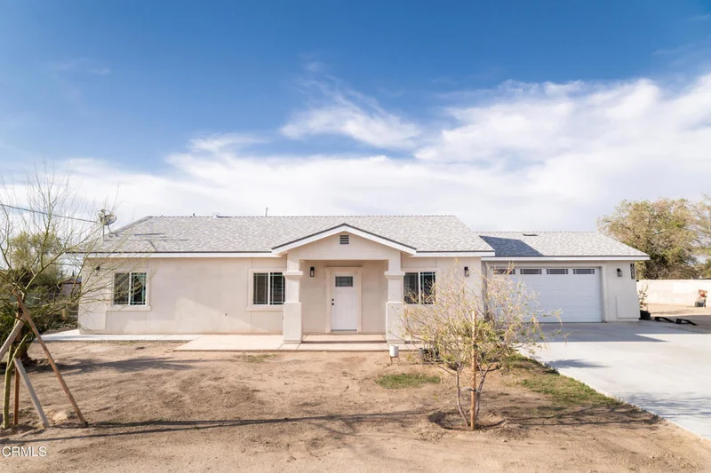 10043 East Avenue R-12, Littlerock, CA 93543