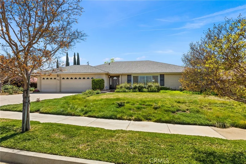 620 E Sunset Drive N, Redlands, CA 92373