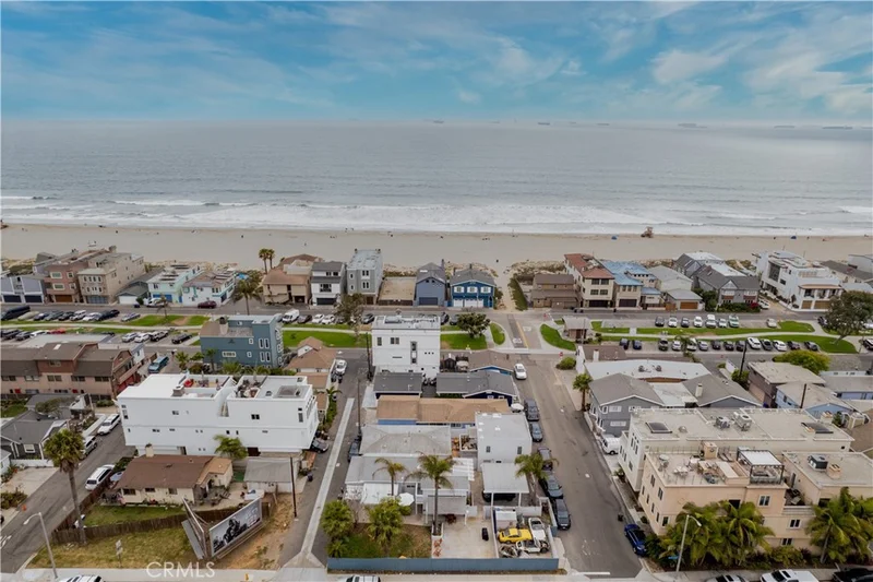 Photo 2 of 17016 7th Street