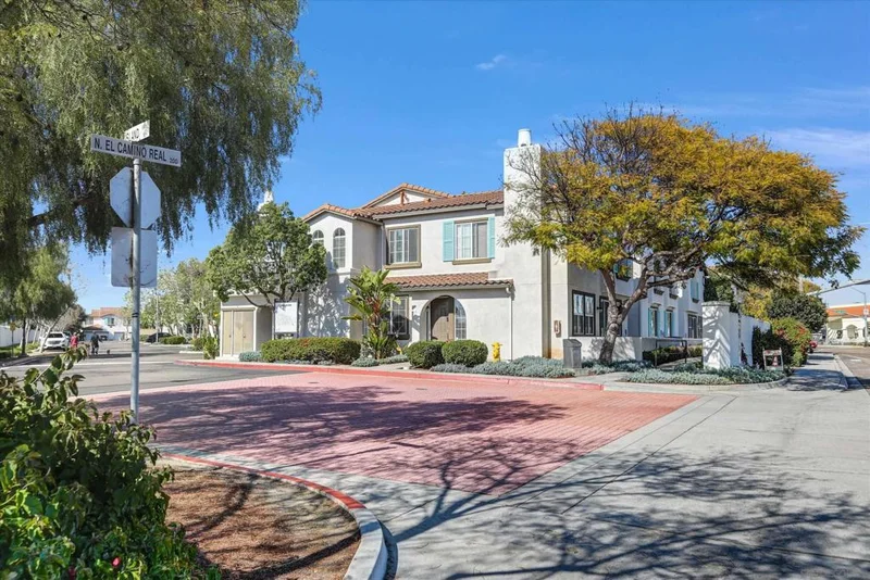 275 Reef Point Way 2, Oceanside, CA 92058
