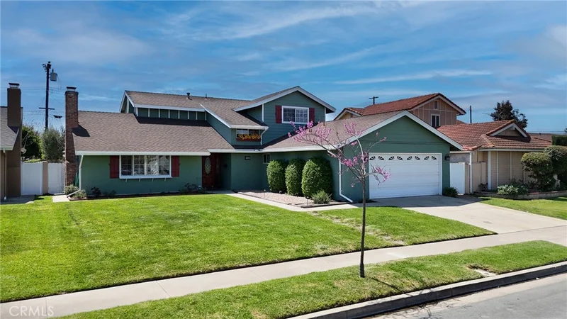 10448 Egret Avenue, Fountain Valley, CA 92708