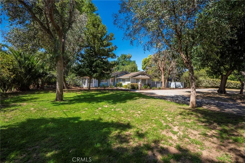 10131 Victoria Avenue, Riverside, CA 92503