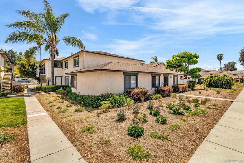 4195 Tiberon Dr, Oceanside, CA 92056