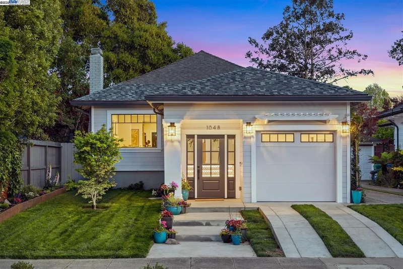 1048 Fair Oaks Ave, Alameda, CA 94501