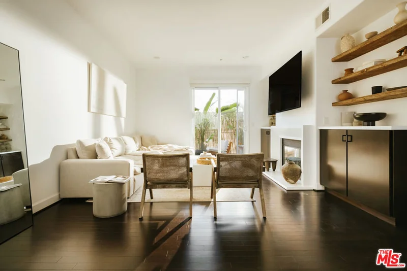 4644 Coldwater Canyon Avenue 401, Studio City, CA 91604