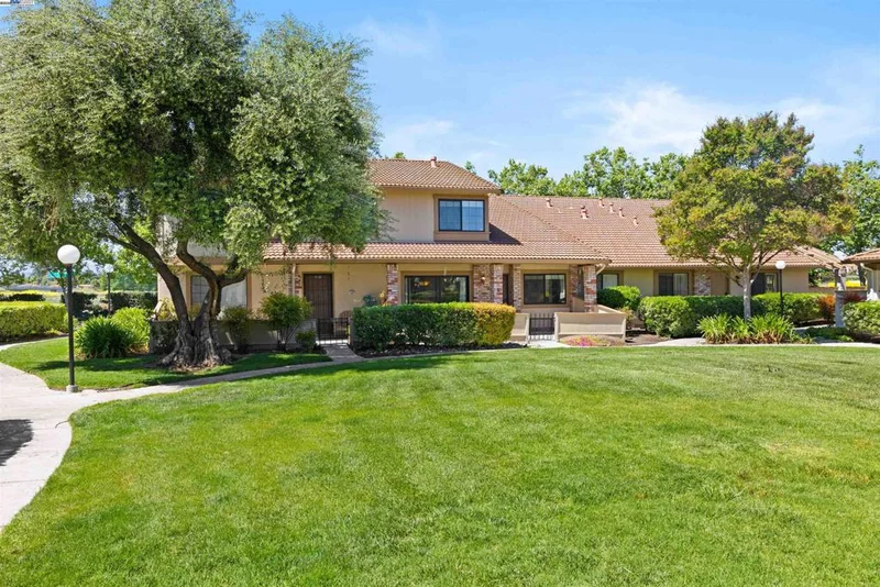 5446 Colony Field Dr, San Jose, CA 95123