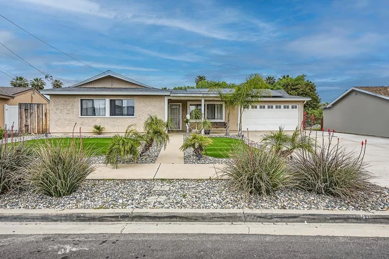 9138 Willowgrove Ave, Santee, CA 92071