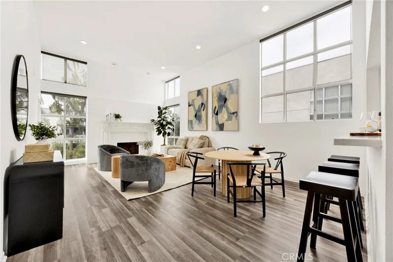 850 S Shenandoah 301, Los Angeles, CA 90035