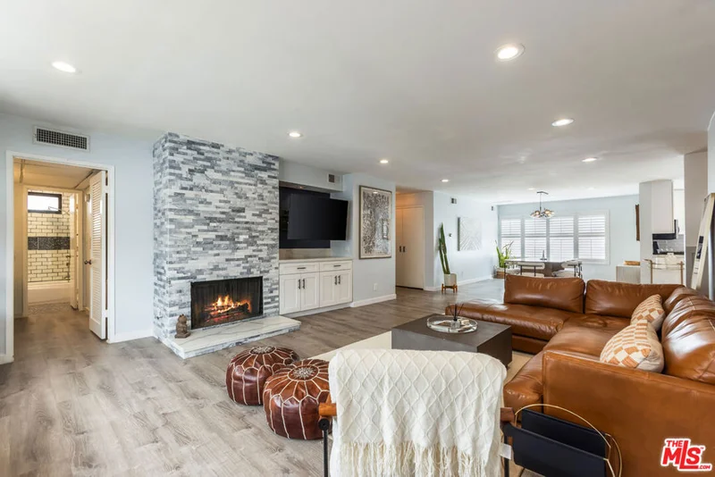 11828 Goshen Avenue 4, Los Angeles, CA 90049