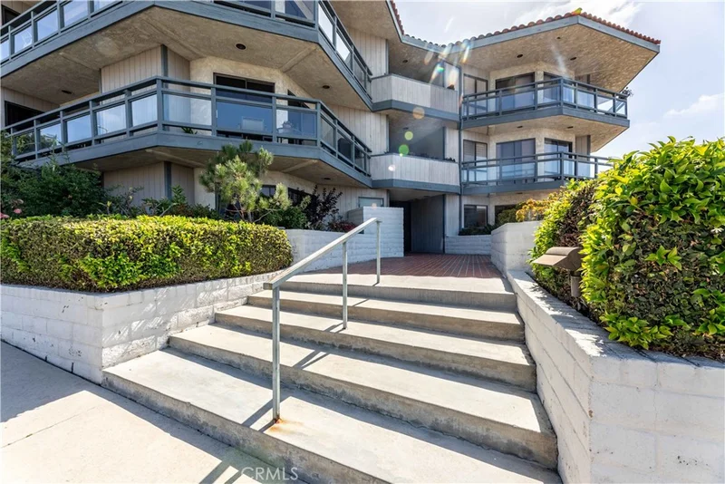 2270 Stanley Avenue 2B, Signal Hill, CA 90755