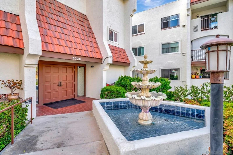 6330 Genesee Ave 303, San Diego, CA 92122