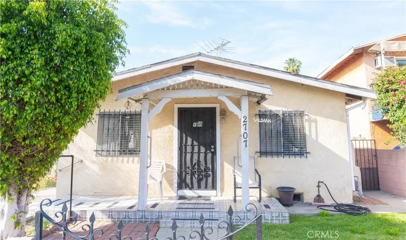 2707 MARENGO Street