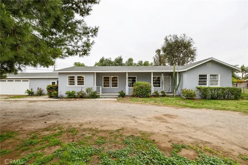 2571 2nd Street, Norco, CA 92860