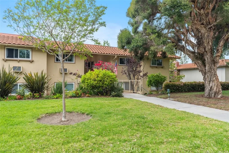 888 Ronda Sevilla D, Laguna Woods, CA 92637