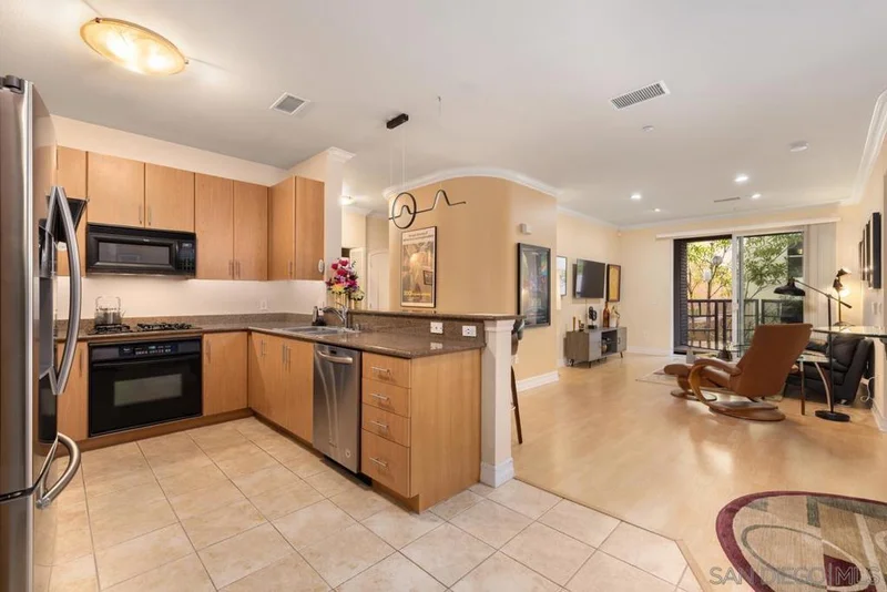 1225 Island Av 213, San Diego, CA 92101
