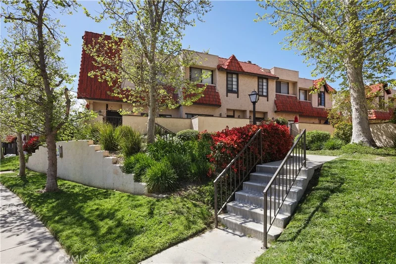 27633 Nugget Drive 1, Canyon Country, CA 91387