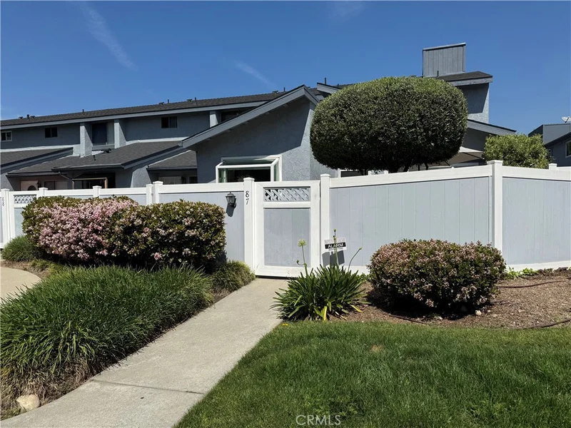 900 Sierra Madre Avenue W 87, Azusa, CA 91702