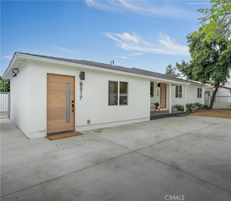 8519 Wakefield Avenue, Panorama City, CA 91402