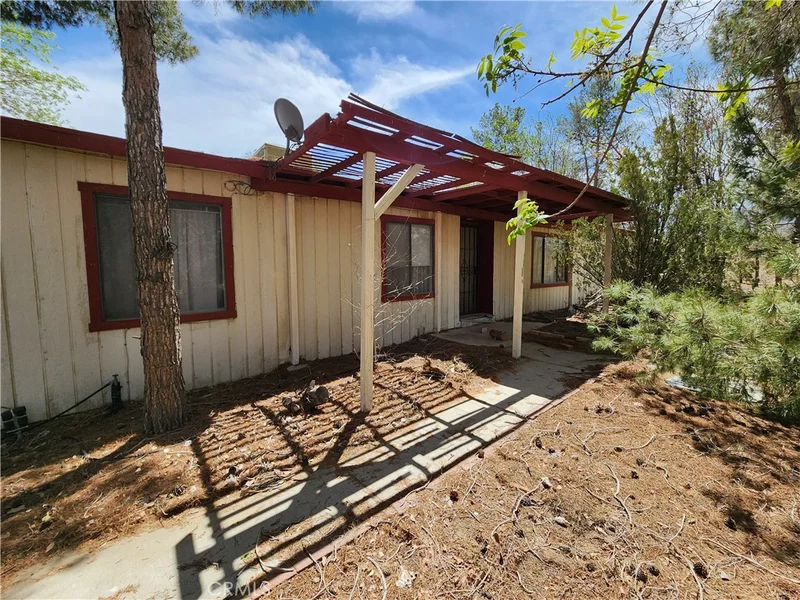 10181 Baker Road, Lucerne Valley, CA 92356
