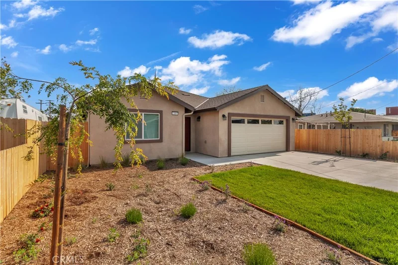 260 W Stephen Street, Colton, CA 92324