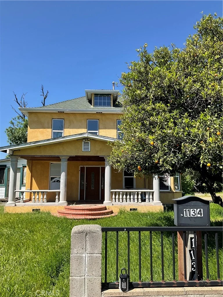 1134 4th Ave, Corning, CA 96021