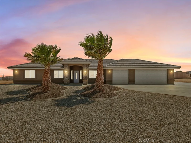 10015 Verbena Road, Oak Hills, CA 92344