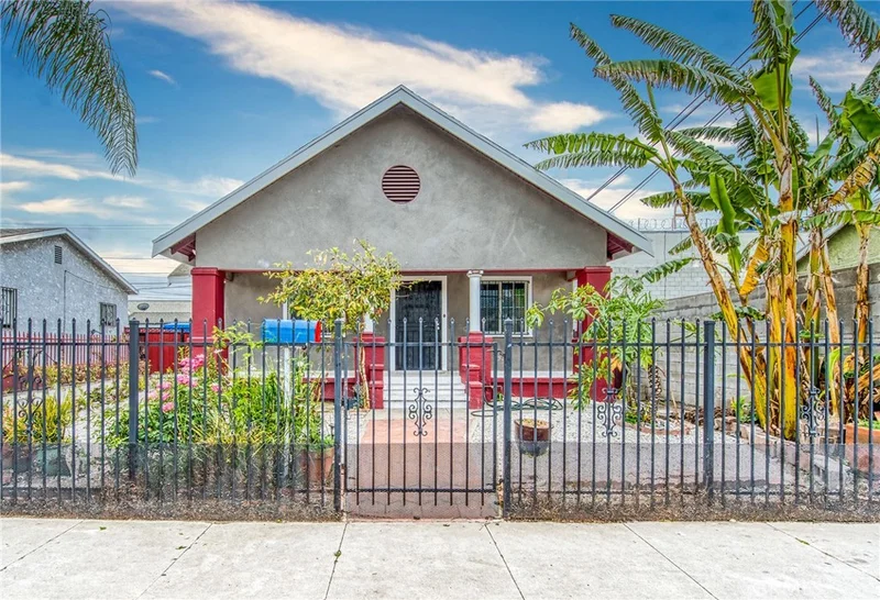 116 E 71st Street, Los Angeles, CA 90003