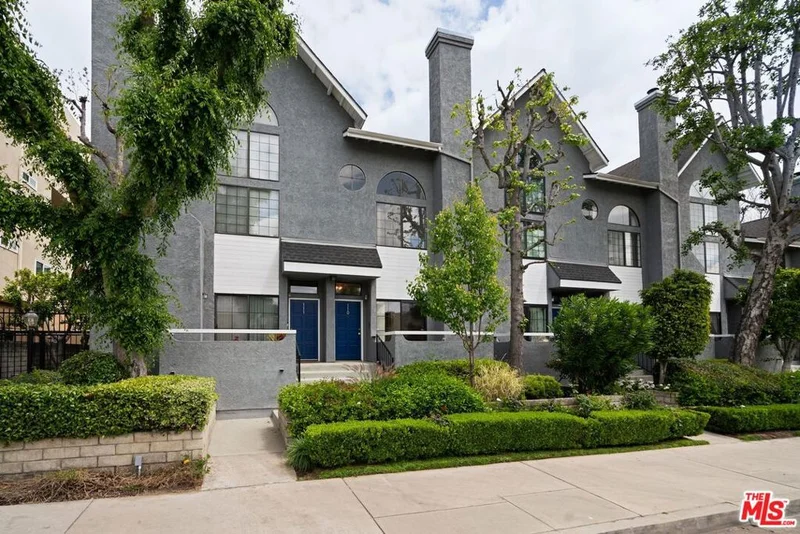 4220 Colfax Avenue 110, Studio City, CA 91604
