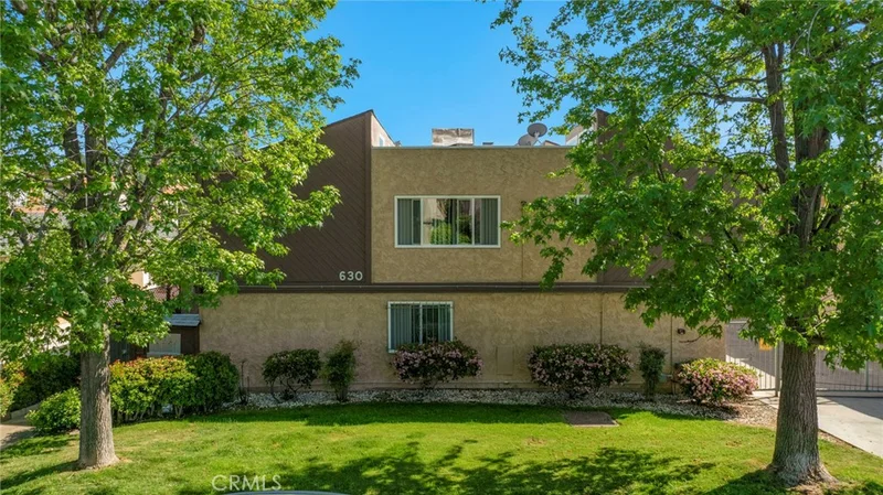 630 E Acacia Avenue 6, Glendale, CA 91205